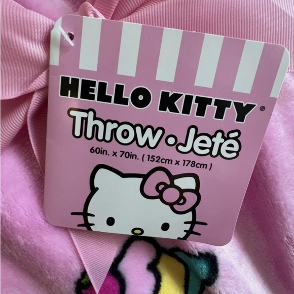 HELLO KITTY Cupcakes & Ice Cream Pink Plush Throw Blanket 60 x 70 NWT - Picture 2 of 4
